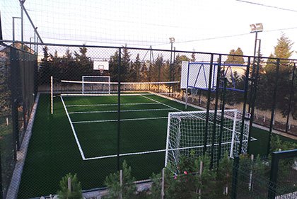 Универсальная спортивная площадка в поселке Бильгях для частного пользования
